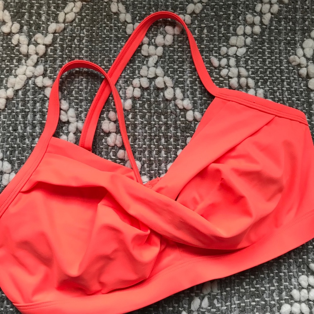 ATHLETA BIKINI TOP 36D/DD